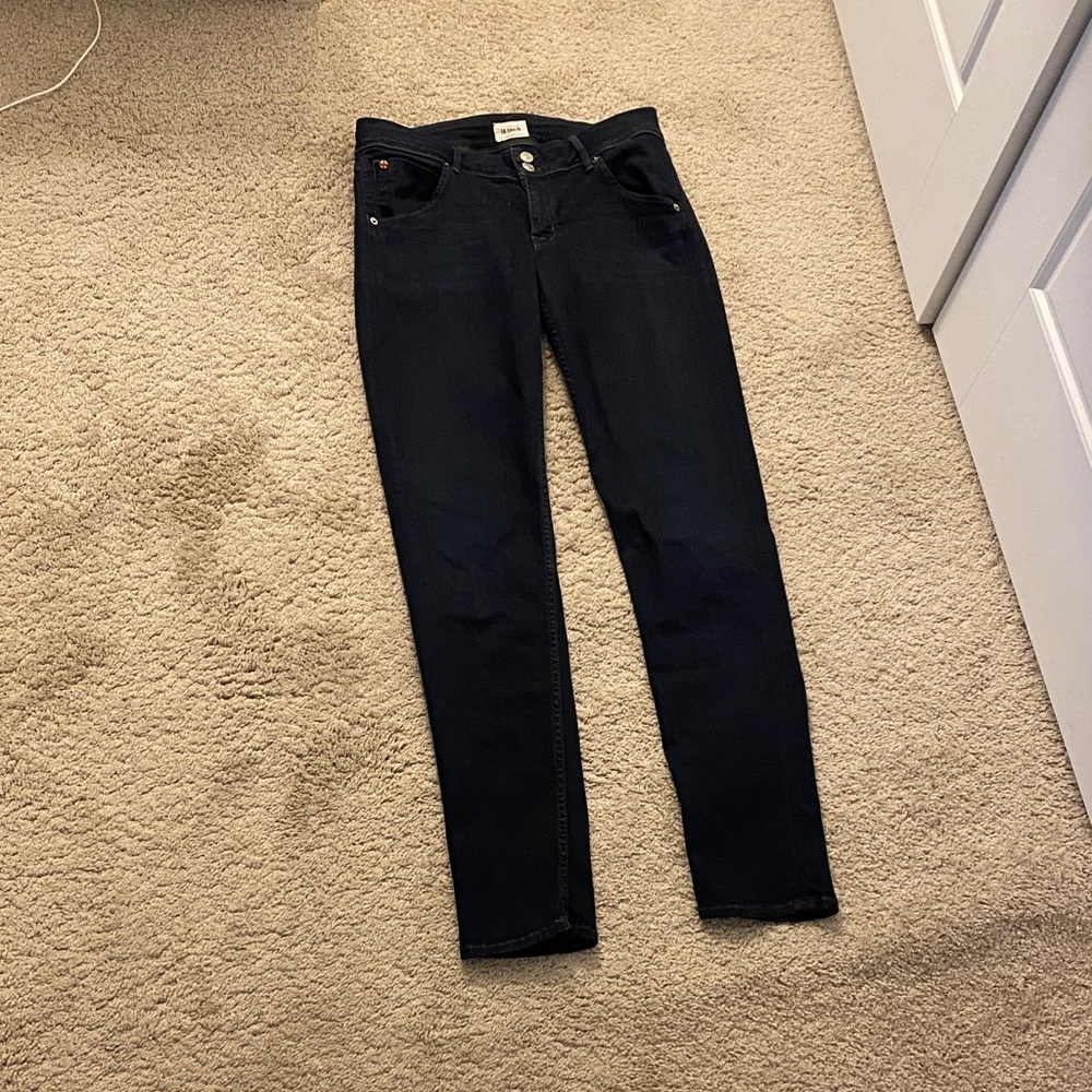 Hudson women jeans dark blue pockets on back